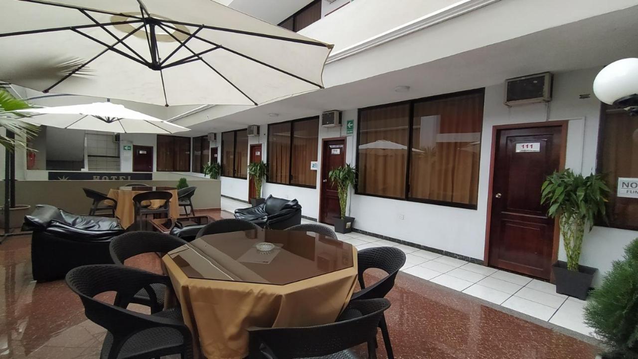 Hotel Puerta Del Sol Santo Domingo de los Colorados Exterior photo